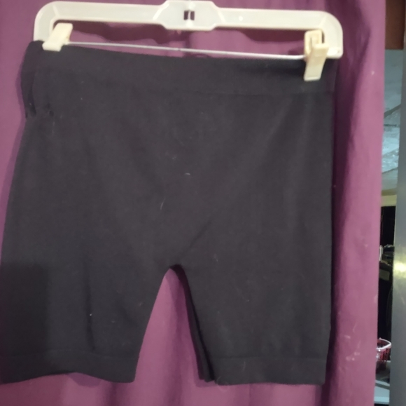 buzz Other - Nwot ladies shape wear